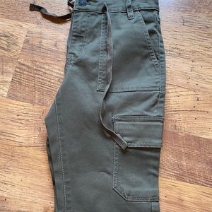 Women’s cargo skinny jeans